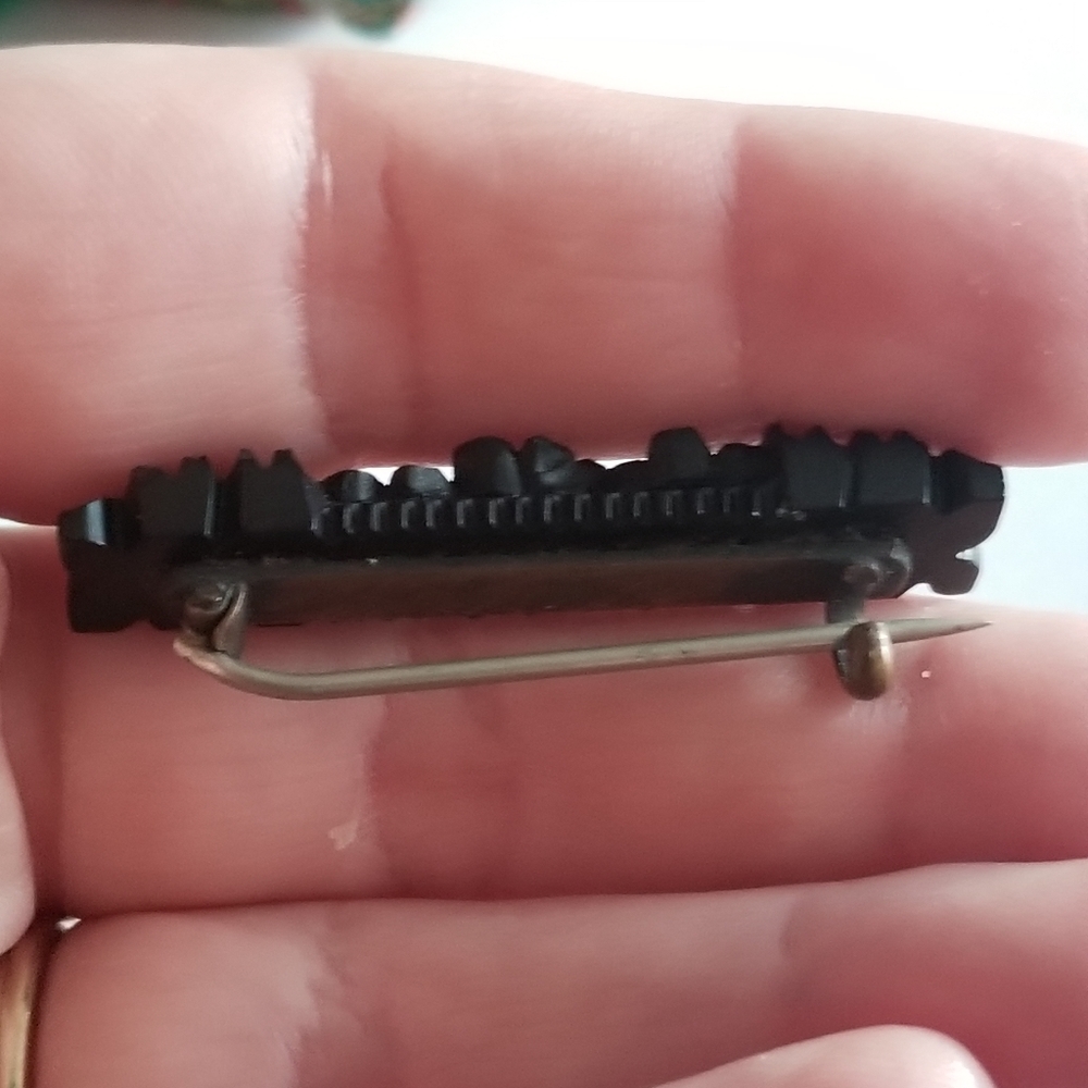 Relisted -Antique Whitby Jet bar pin black carved flowers floral mournin - Picture 8 of 12